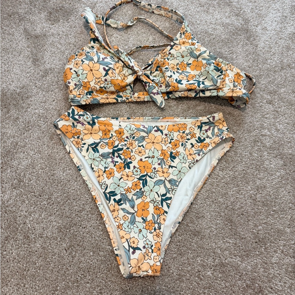 Cupshe Floral Bikini in Orange and Blue